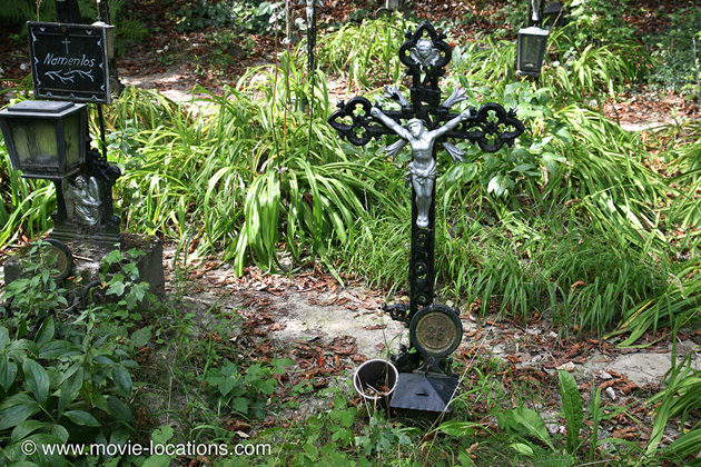 Before Sunrise filming location: Friedhof Der Namenlosen, Vienna, Austria