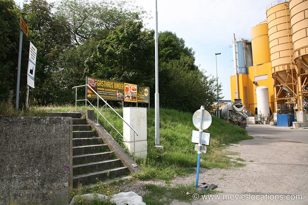Before Sunrise filming location: Friedhof Der Namenlosen, Vienna, Austria