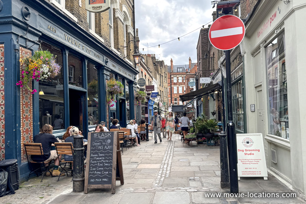 Bridget Jones: Mad About The Boy film location: Flask Walk, Hampstead, London NW3