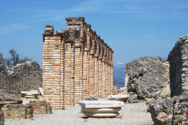 Call Me by Your Name filming location: Grottoes of Catullus, Sirmione, Lake Garda, Italy