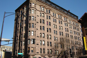 Child's Play film location: Brewster Apartments, 2800 North Pine Grove Avenue, Chicago<br />
<br />
Photograph: Peter Paulsen