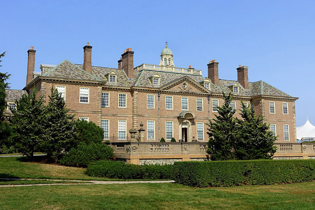 The Witches of Eastwick film location: Castle Hill, Crane Estate, Ipswich, Massachusetts