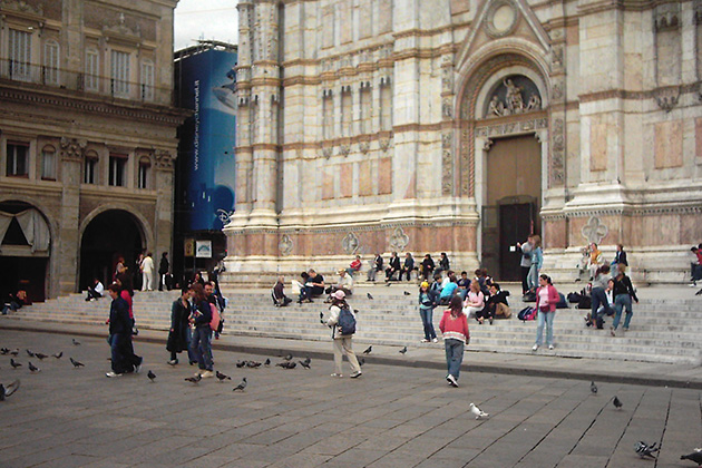 Edipo Re film location: San Petronio, Bologna