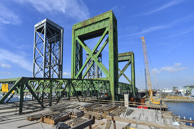 Inception filming location: Commodore Schuyler F Heims Draw Bridge, Port of Los Angeles