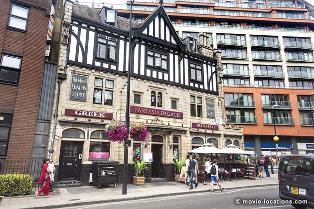 Jason Bourne filming location: Praed Street, Paddington, London W2