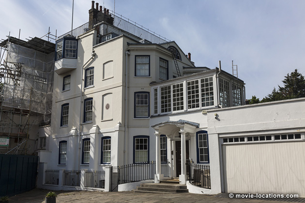 Mary Poppins: Admiral's House, Admiral's Way, Hampstead, London NW3