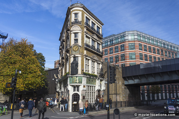 Men In Black International film location: The Black Friar, Queen Victoria Street, Blackfriars, London EC4
