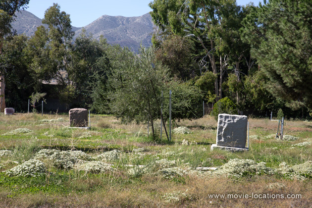 Plan 9 From Outer Space film location: San Fernando Pioneer-Memorial Cemetery, Bledsoe Street, Sylmar, California