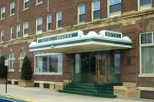 Public Enemies location: The Rogers, East Maple Avenue, Beaver Dam, Wisconsin