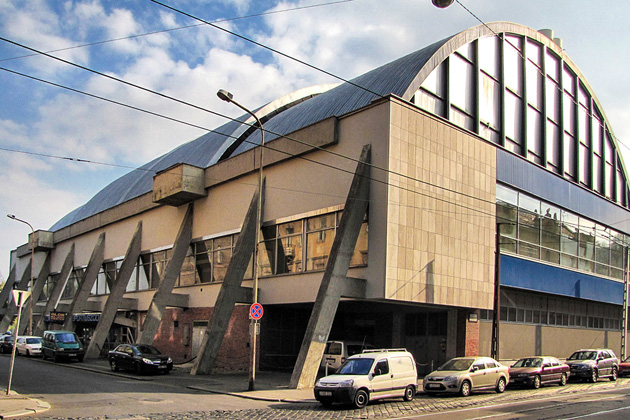 Red Sparrow filming location: Bela Komjadi Stadium, Budapest, Árpád Fejedelem útja 8, 1023