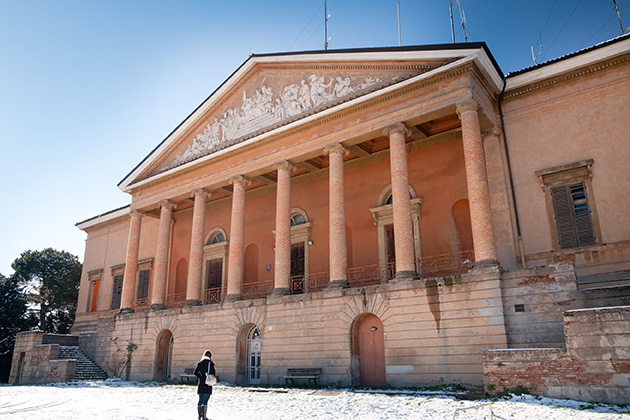 Salo film location: Villa Aldini, Italy