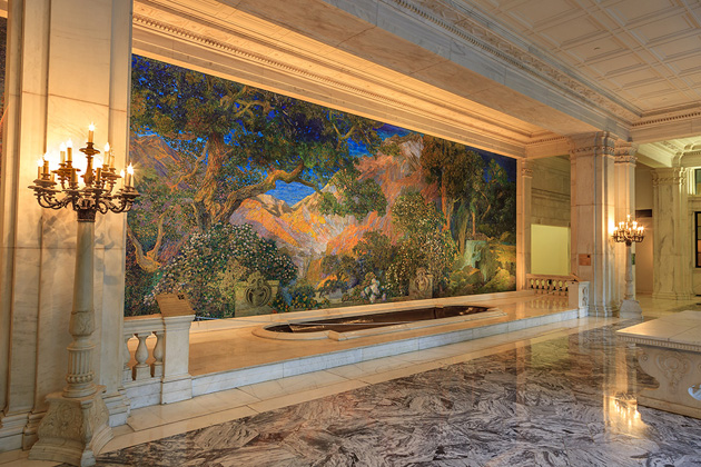 Unbreakable filming location: Curtis Center lobby, Walnut Street, Philadelphia