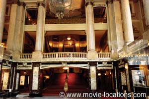 The Untouchables location: Chicago Theater, 175 North State Street, Chicago