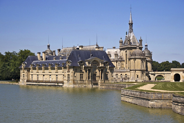 A View To A Kill film location: Chateau Chantilly, France