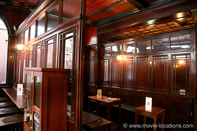 Wilde film location: Jamaica Wine House, St Michael's Alley, Cornhill, City of London