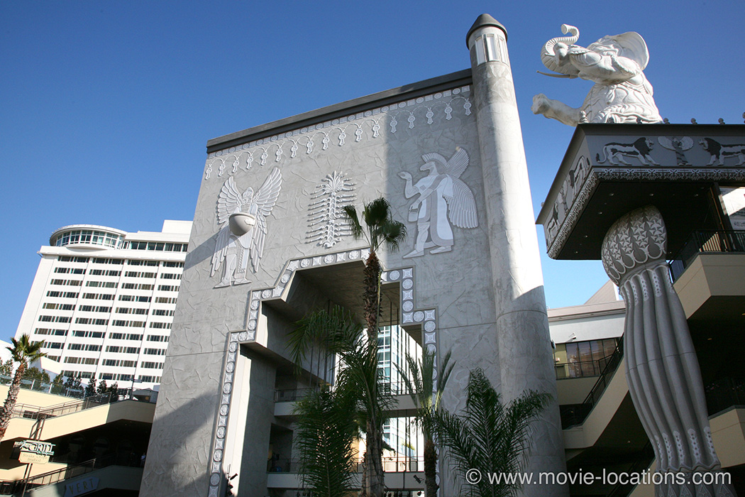 The Hollywood & Highland Center, Hollywood Boulevard